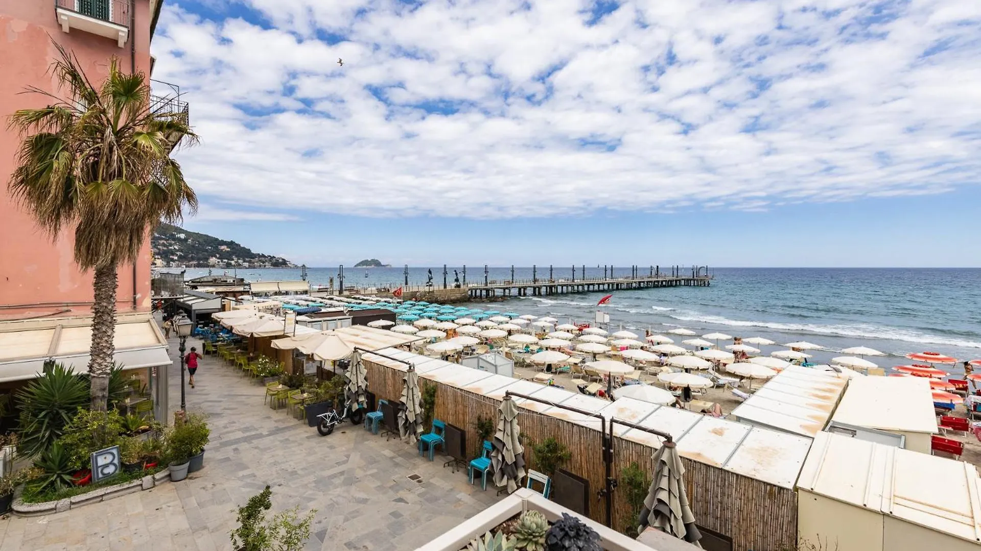 Remia Suites & Leisure Alassio Nocleg ze śniadaniem