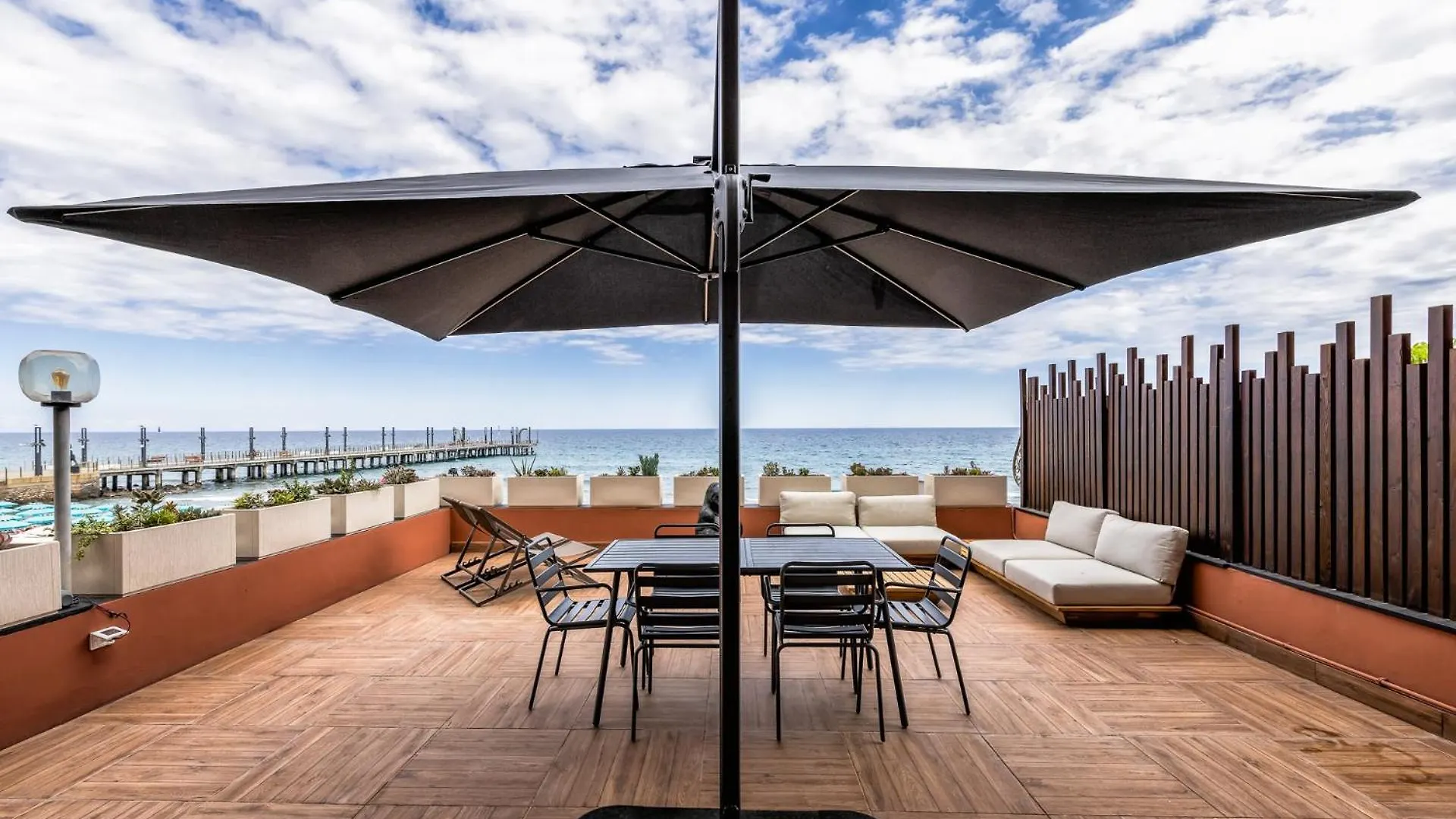 Remia Suites & Leisure Alassio Nocleg ze śniadaniem